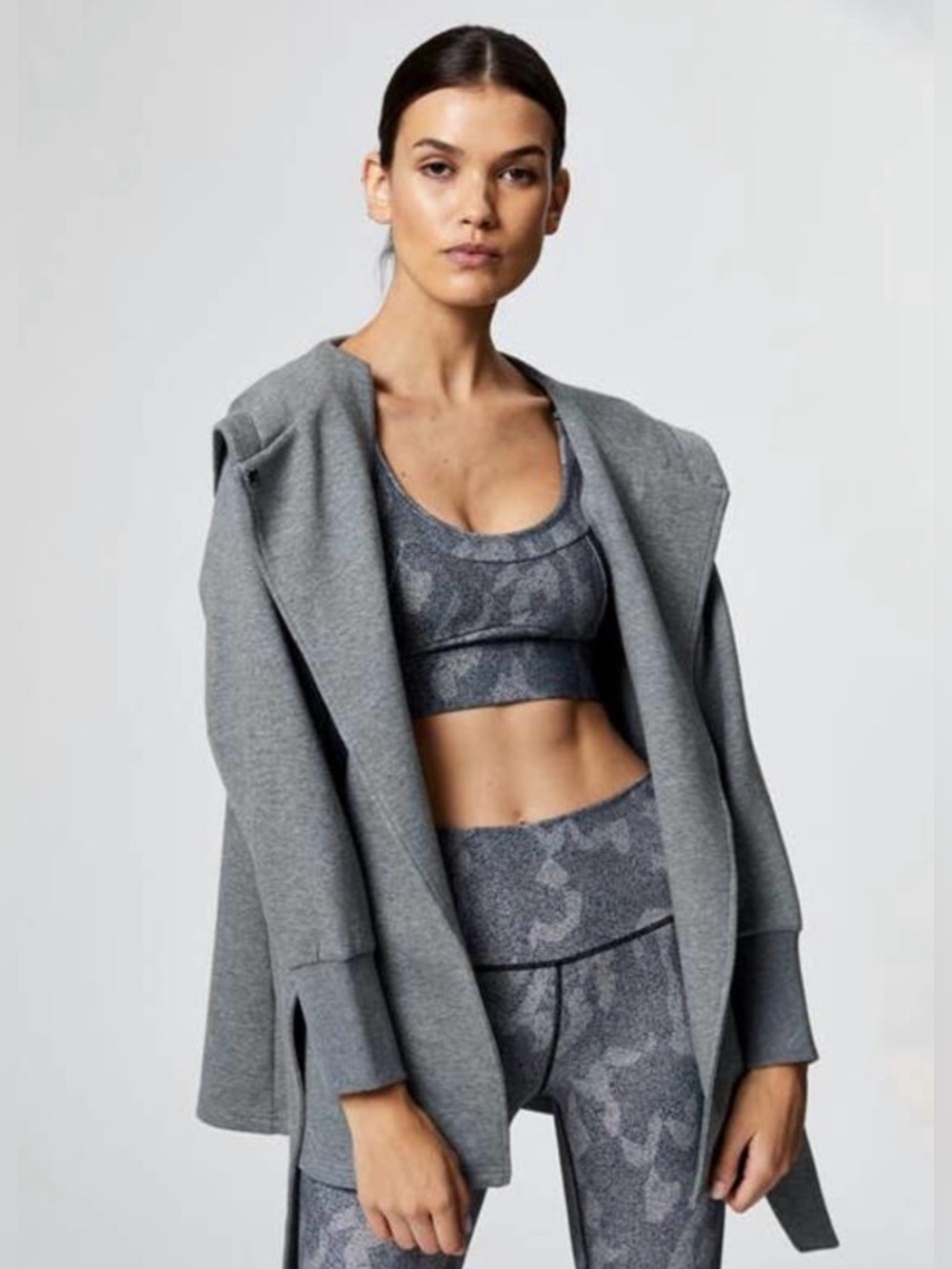 Varley Cove Wrap Jacket in Lead Marl Gray Size Medium Belted Tie